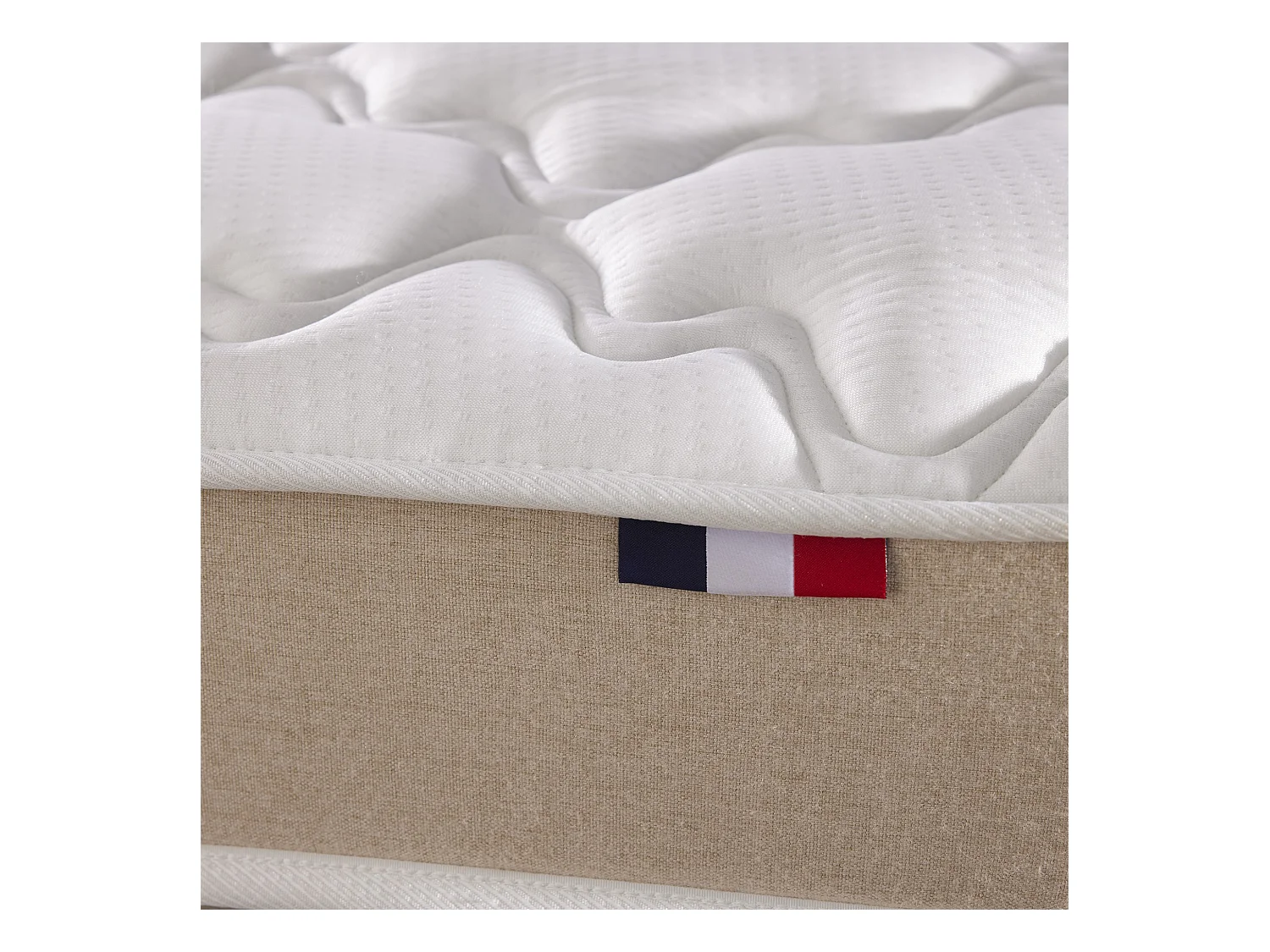 Matelas en polylatex 80 kg/m³, H 21 cm - Fabrication Française Dimensions - 140 x 200 cm