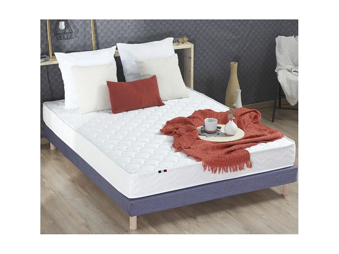 Matelas 100% Mousse ferme réversible STRATUS - Made in France Dimensions - 140 x 190 cm