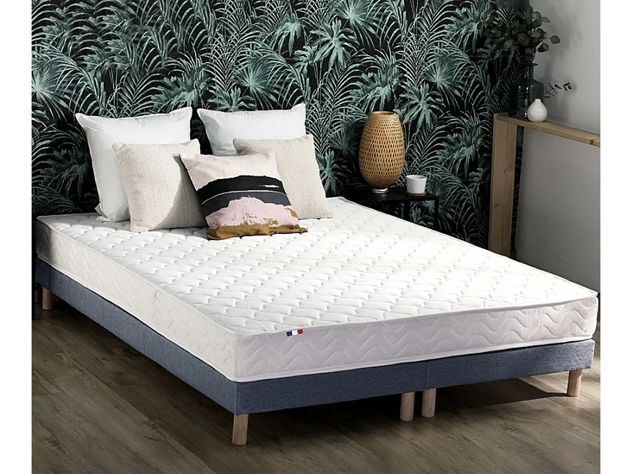 Matelas accueil 100% latex avec mousse ferme et 3 zones de confort Dimensions - 160 x 200 cm