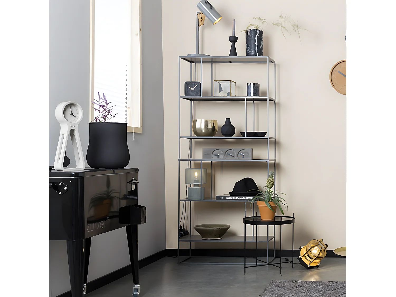 CUPID - Table basse en verre et acier laqué noir