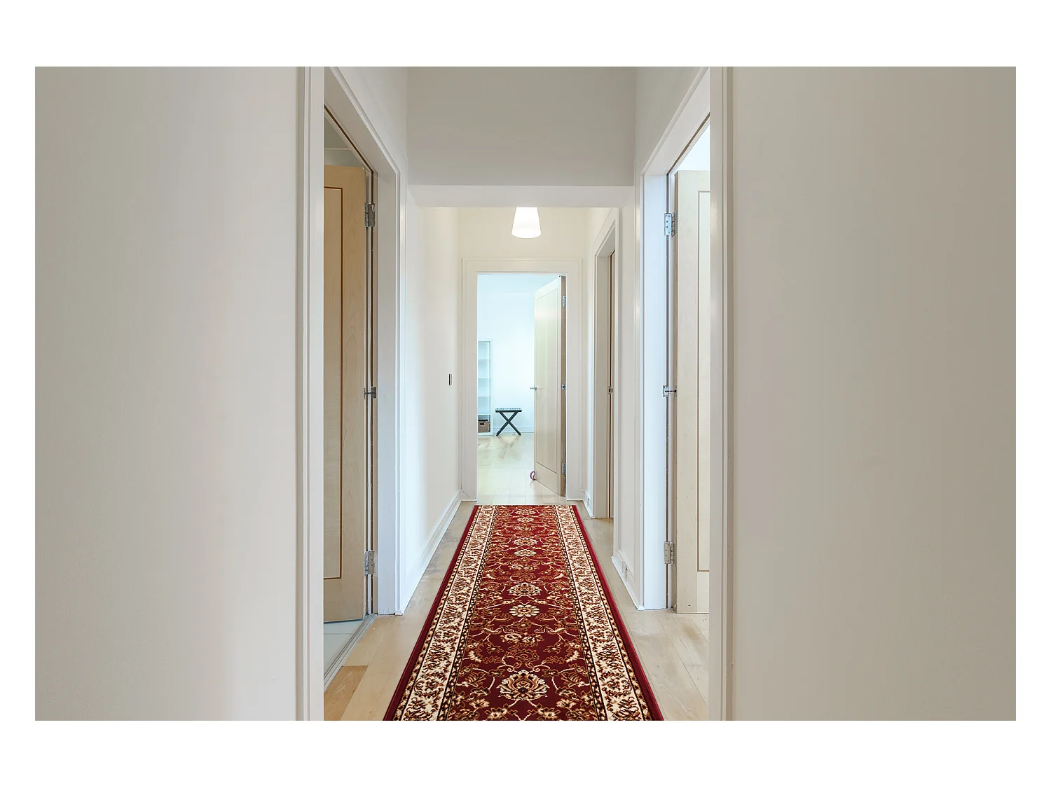 TAPIS DE COULOIR BCF MORAD Klasyk classique bordeaux 90x870 cm