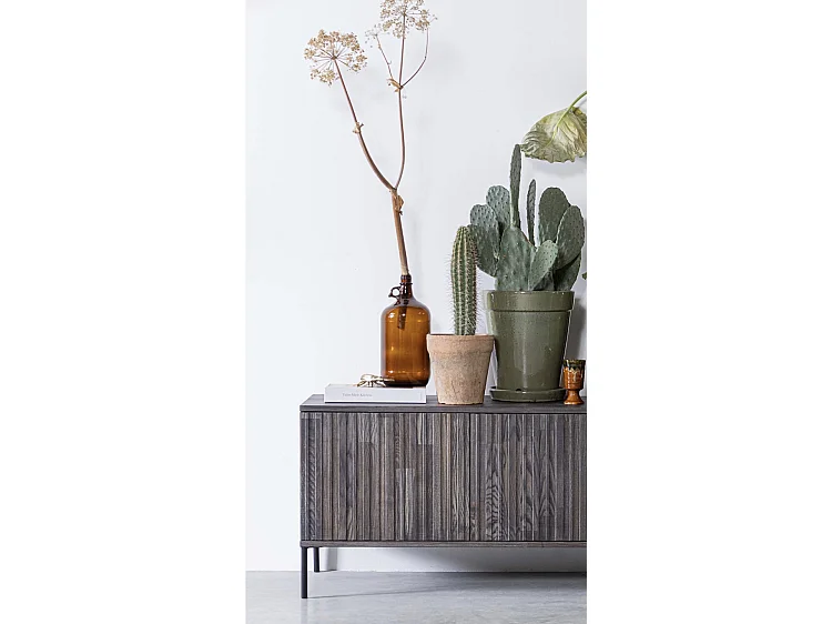 GRAVUR - TV-Möbel aus Eschenfurnier L100