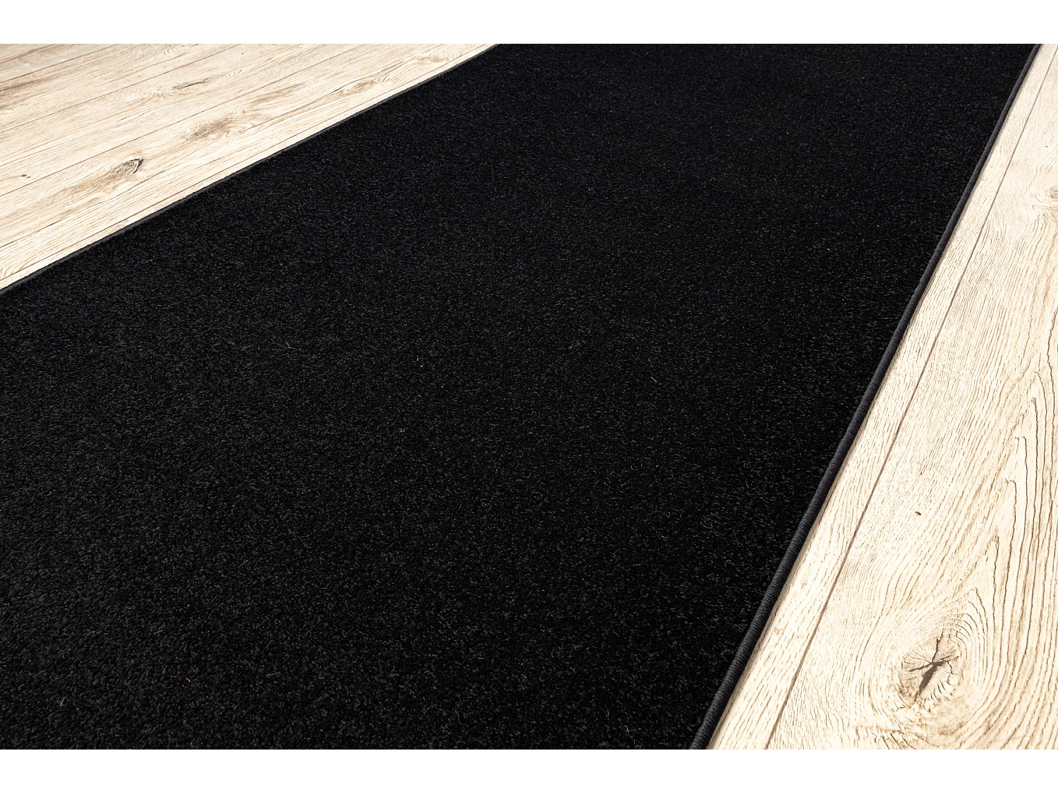 Tapis de couloir KARMEL plaine, une couleur noir 80x640 cm