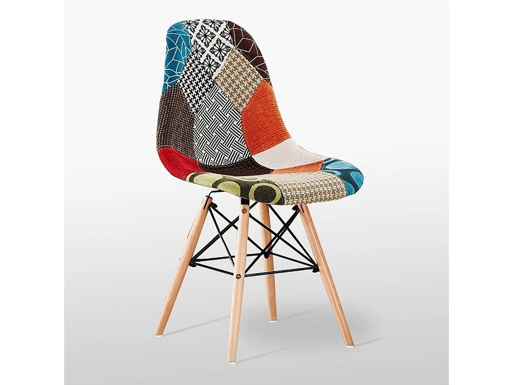 Chaise Scandinave en Tissu Patchwork - Pieds Eiffel - Multicolore