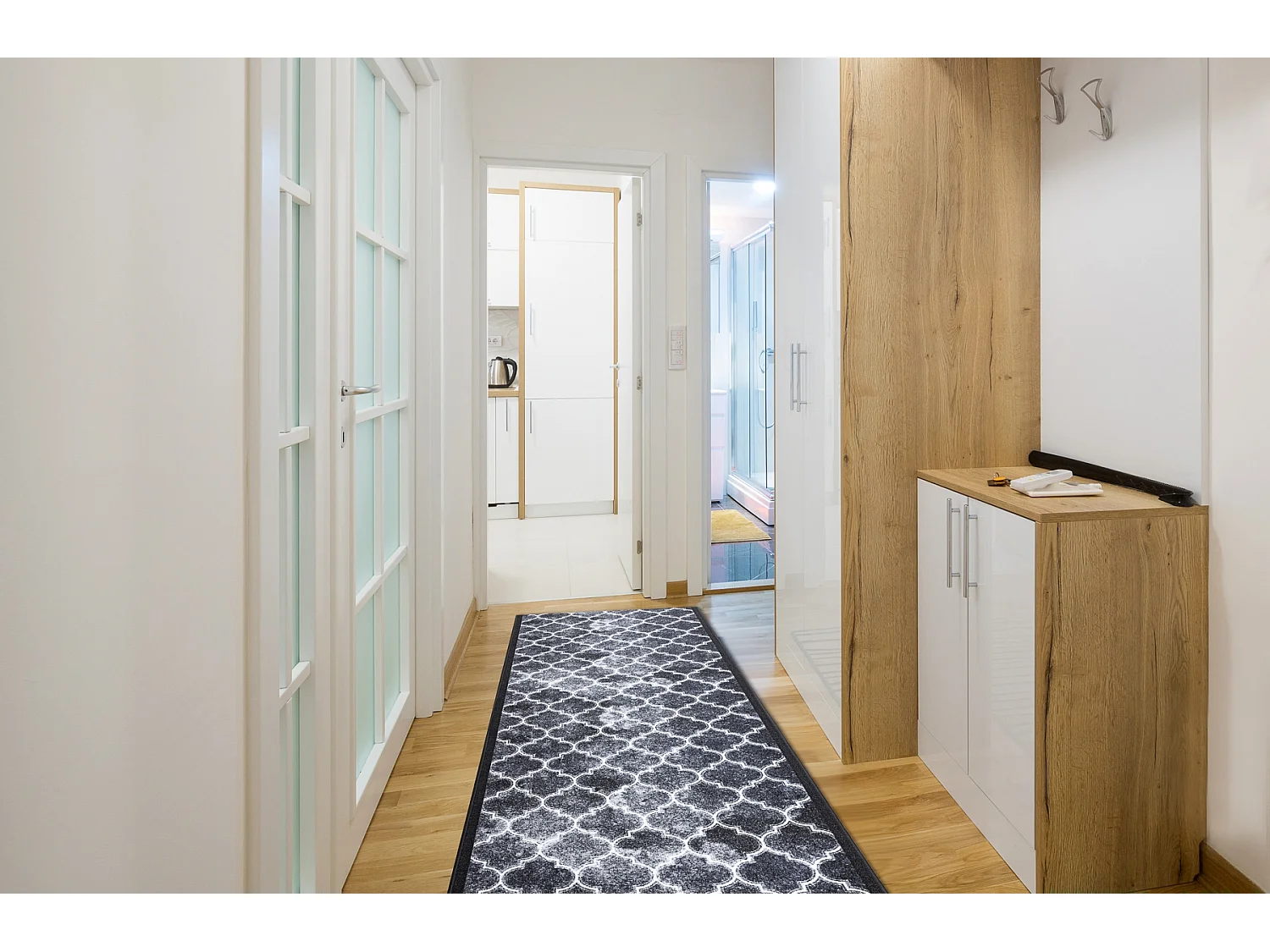 TAPIS DE COULOIR antidérapant CLOVER gris 67x270 cm