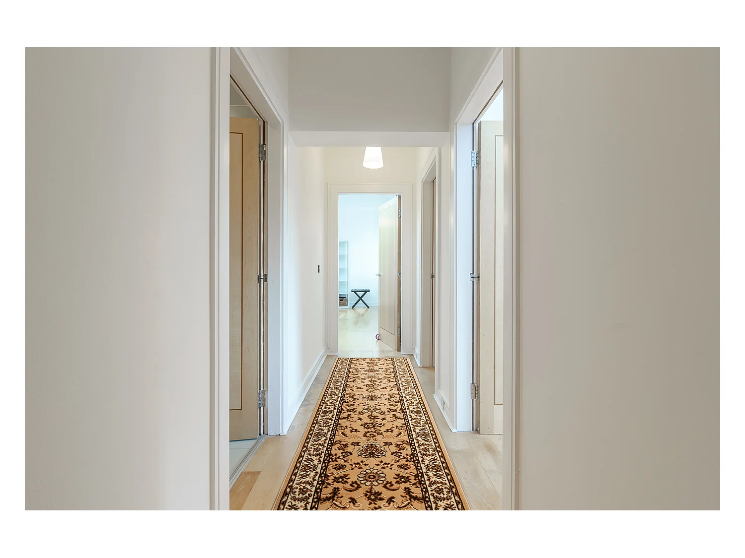TAPIS DE COULOIR BCF MORAD Klasyk classique beige 60x850 cm