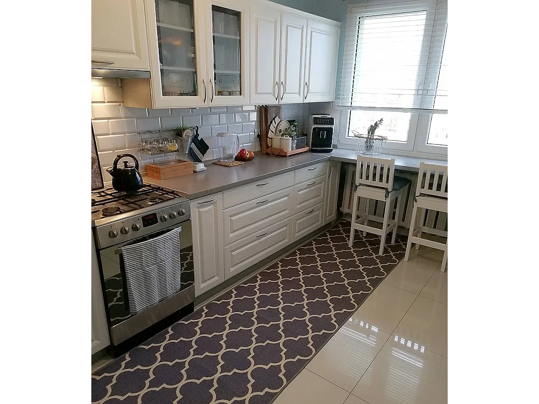 TAPIS DE COULOIR ANTIDÉRAPANT 67cm TRÈFLE MAROCAIN gris TRELLIS 3035 67x420 cm