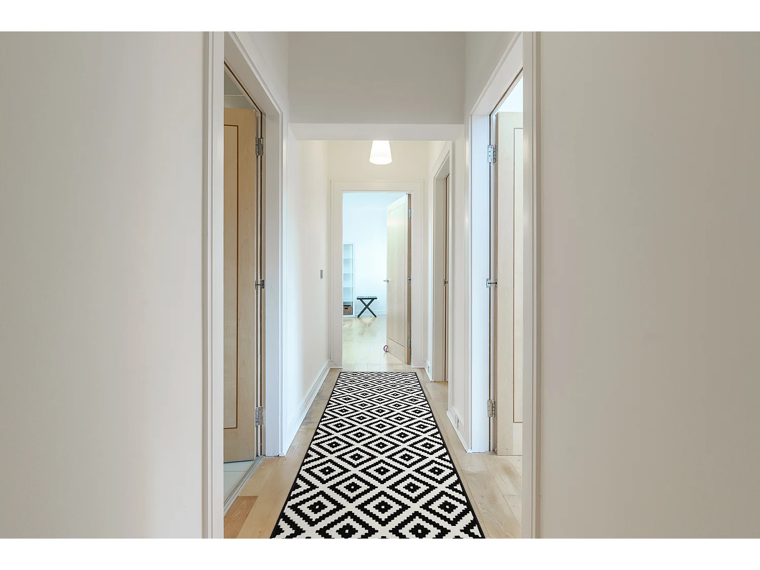 CHODNIK BCF MORAD Ruta romby czarny / krem 90 cm 90x1150 cm