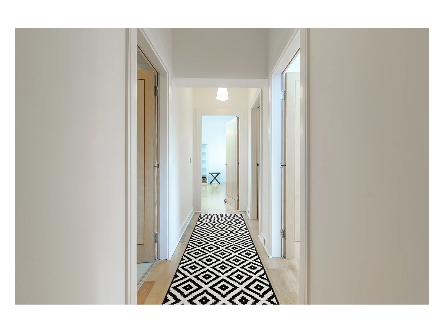 TAPIS DE COULOIR BCF MORAD Ruta diamants noir / crème 70x600 cm