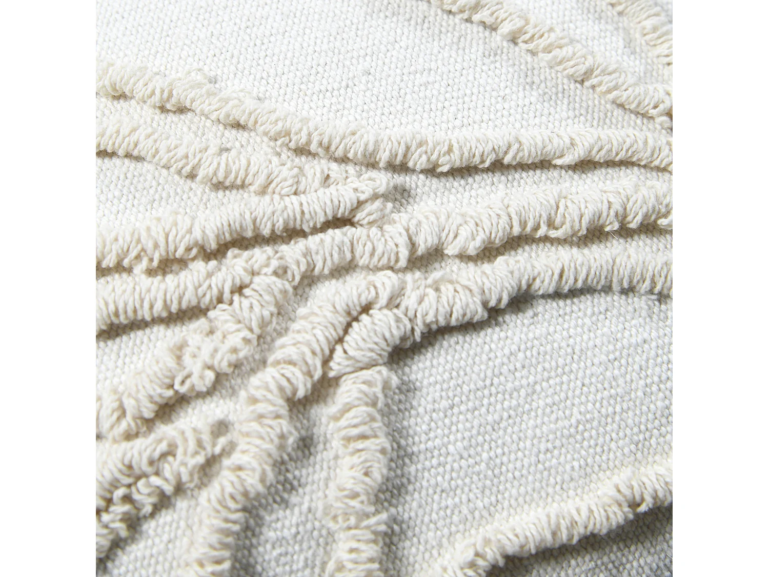 Coussin carré effet matière brodé de feuilles