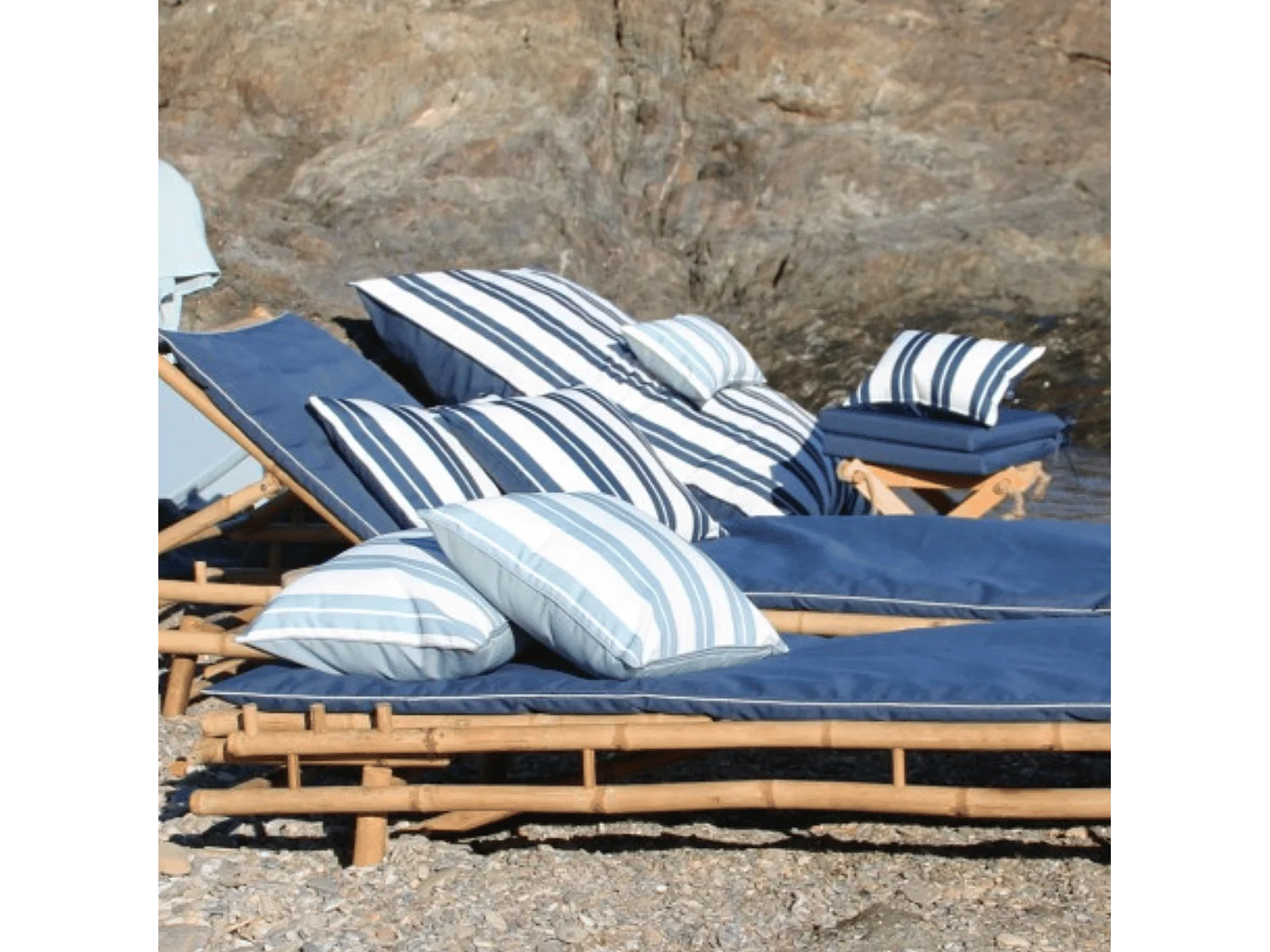 Cojín rectangular liso para exteriores