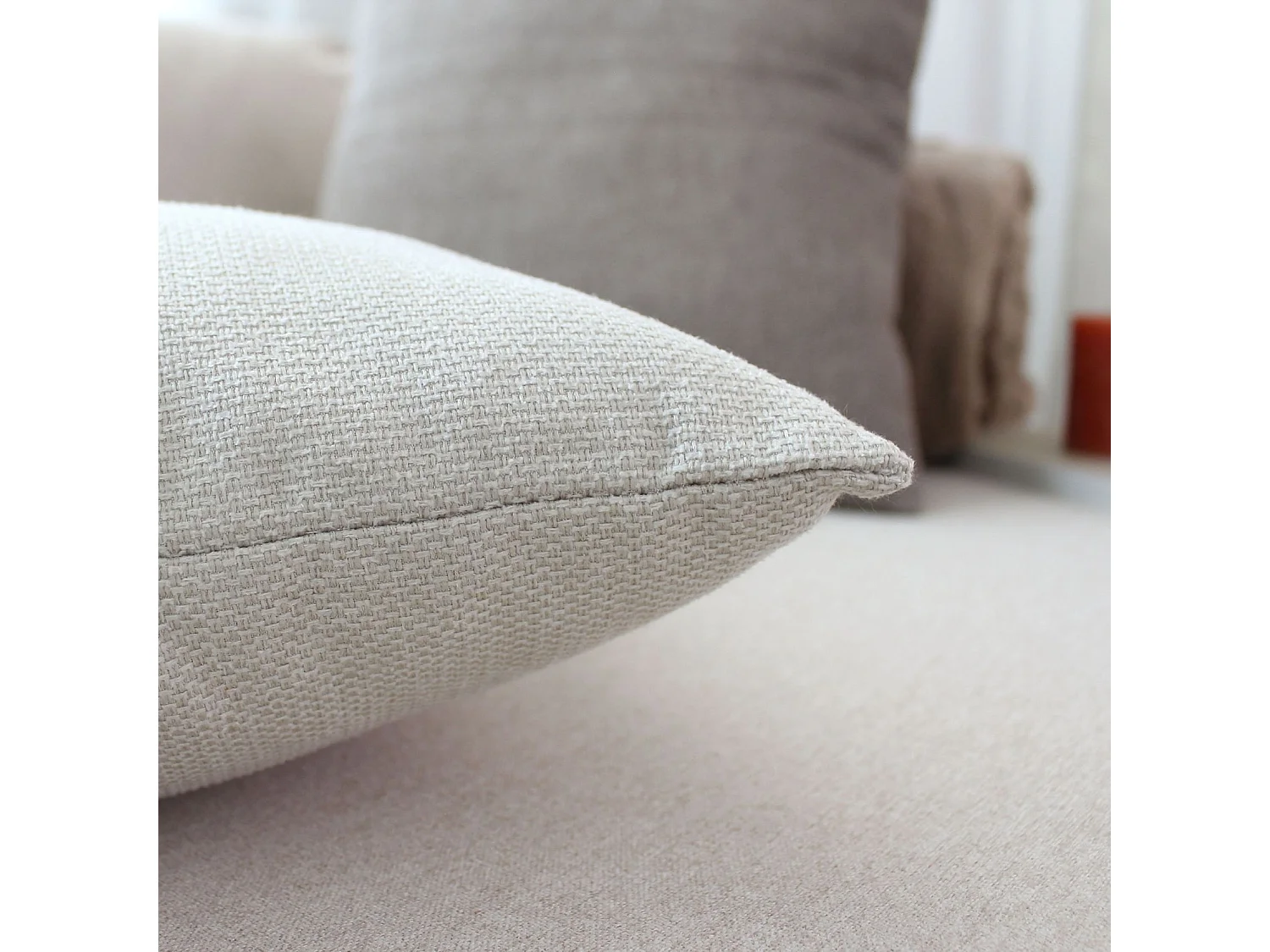 Coussin Déco en Velours "Lagarta" 40x40cm Écru