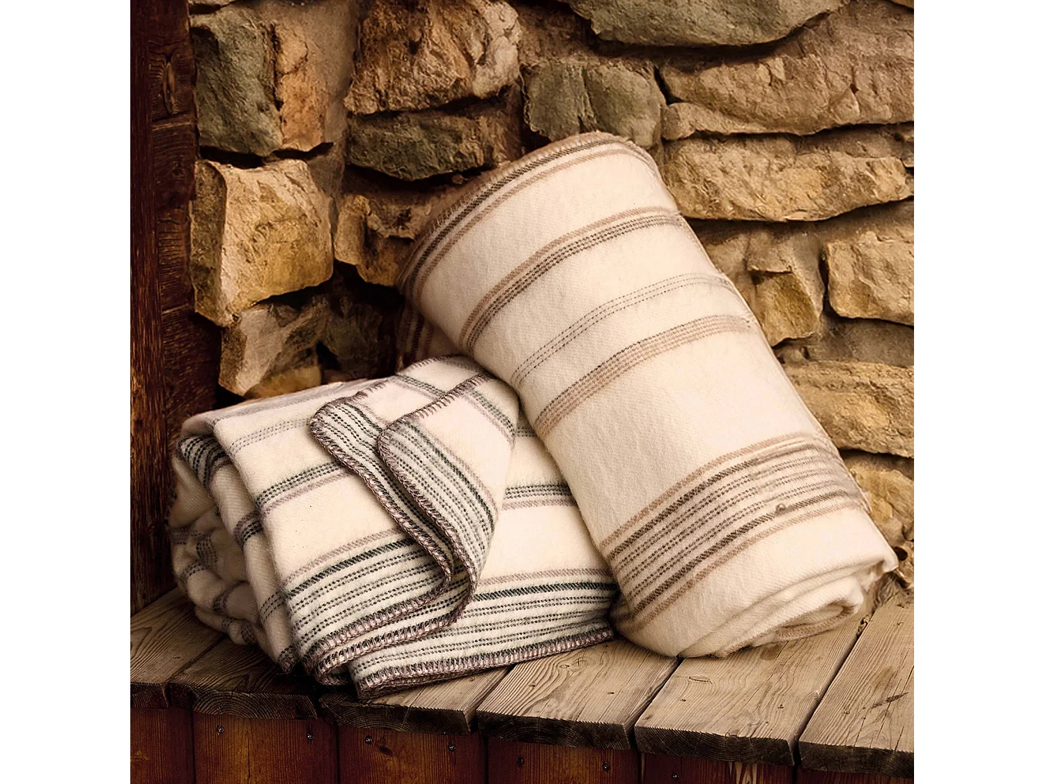 Manta de lana y mohair a rayas