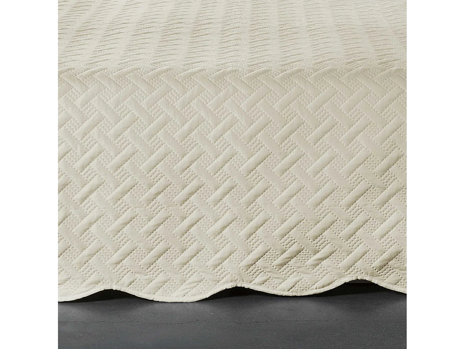 Couverture molletonné surpiquage graphique