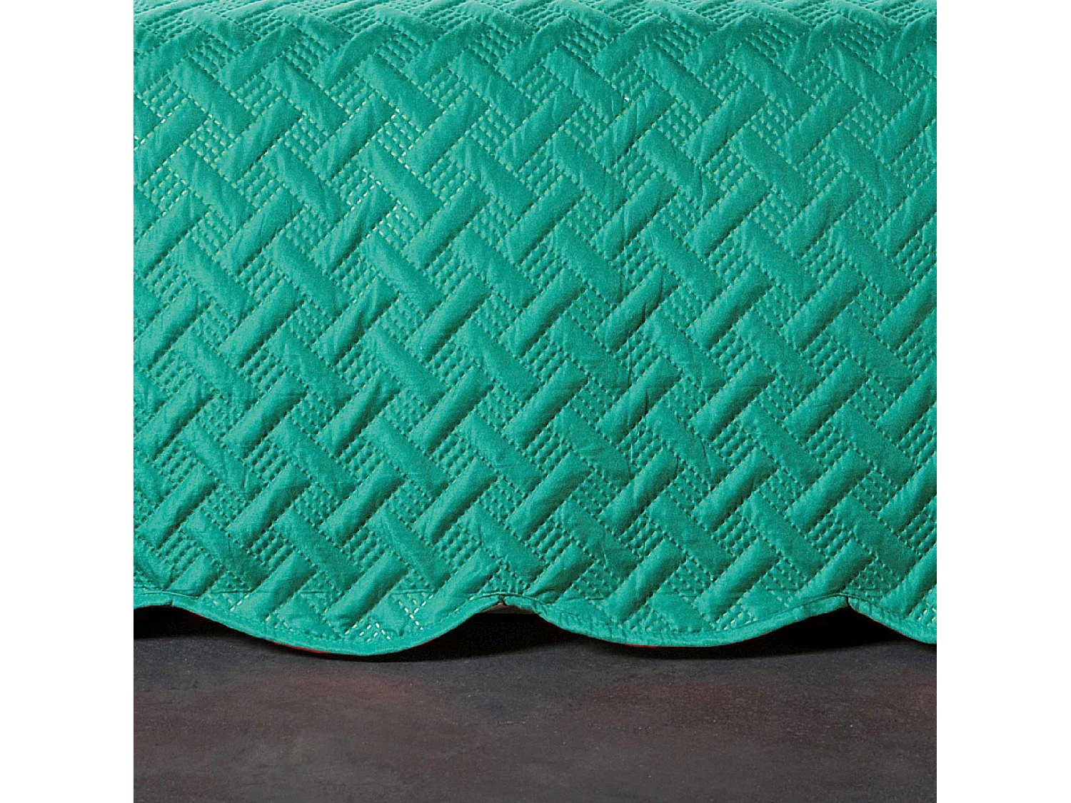 Couverture molletonné surpiquage graphique