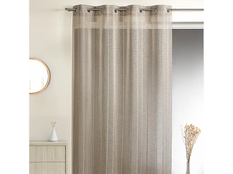 Visillo de estameña confeccionada a rayas verticales