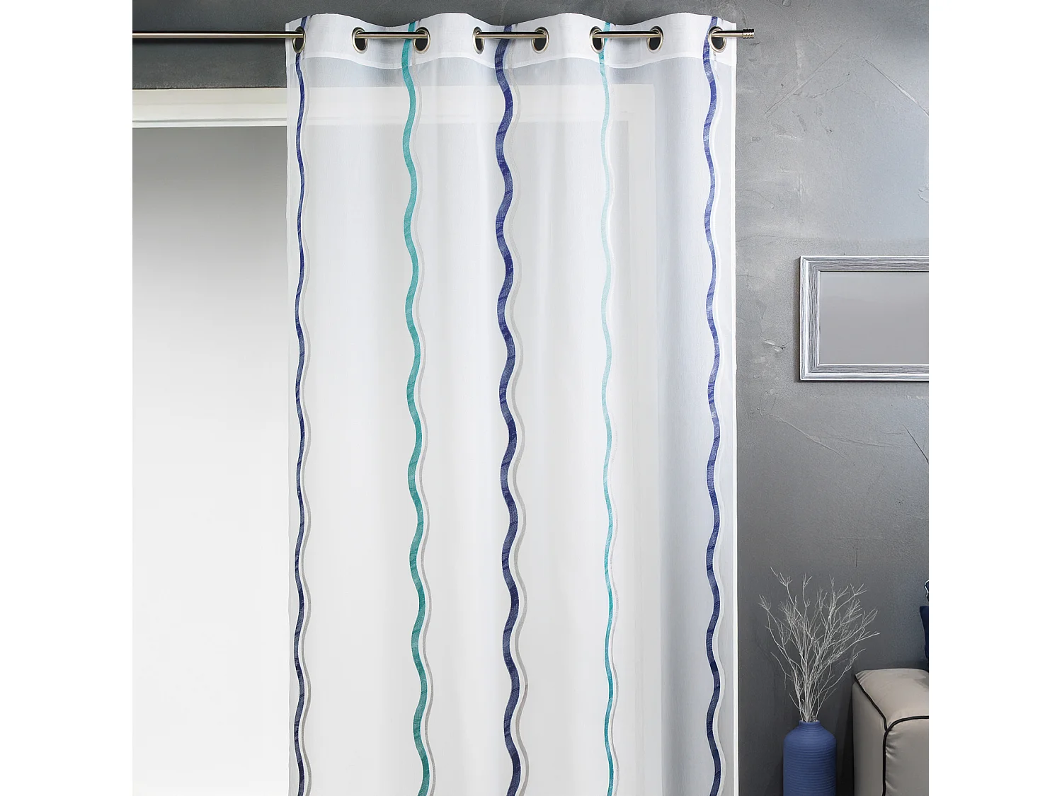 Voilage en jacquard à rayures verticales ondulées