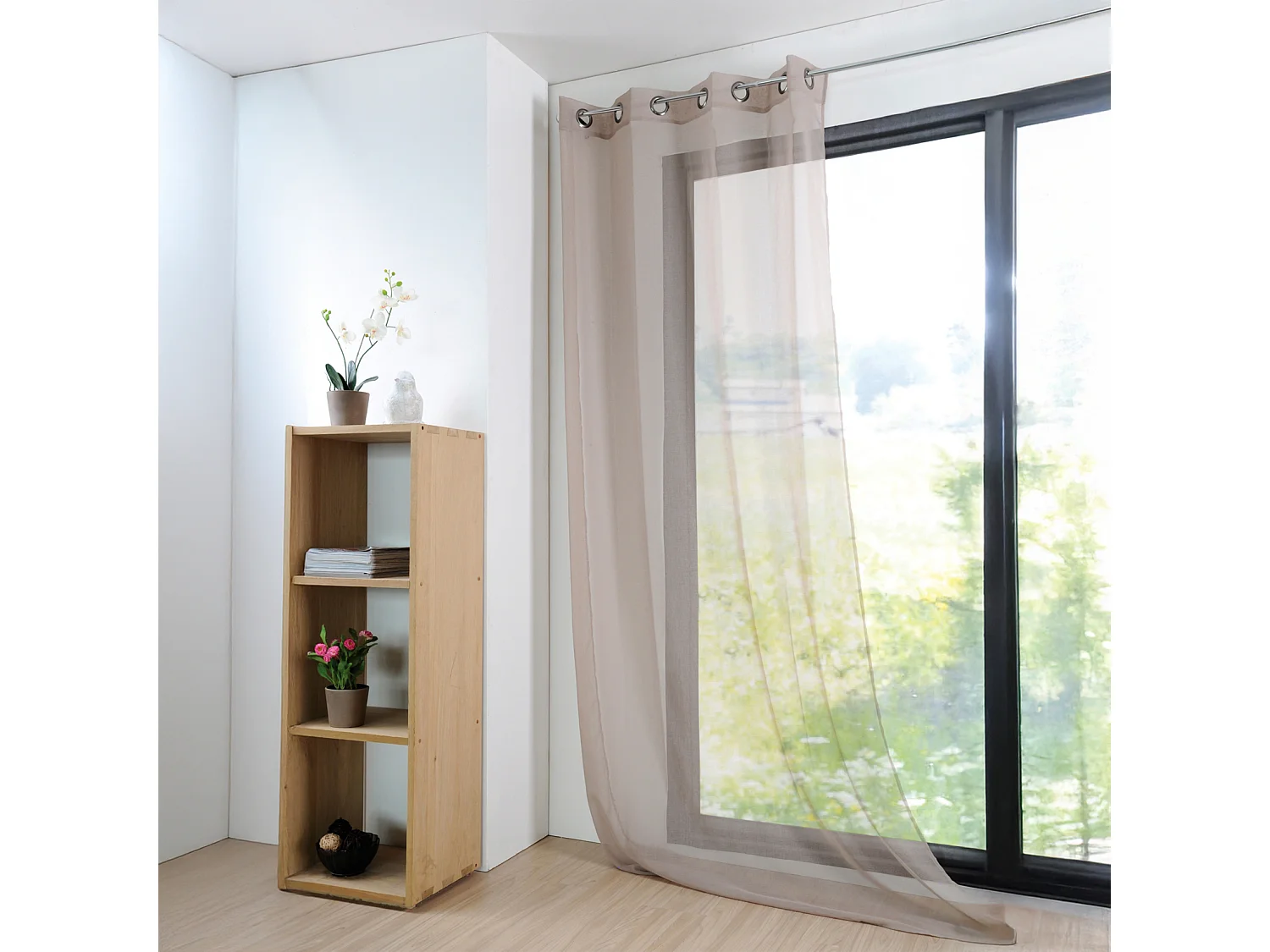 Voilage uni et léger