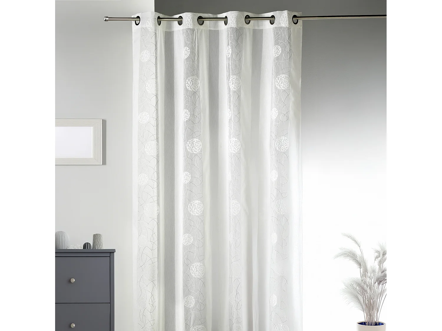 Visillo refinado fantasía bordado círculos