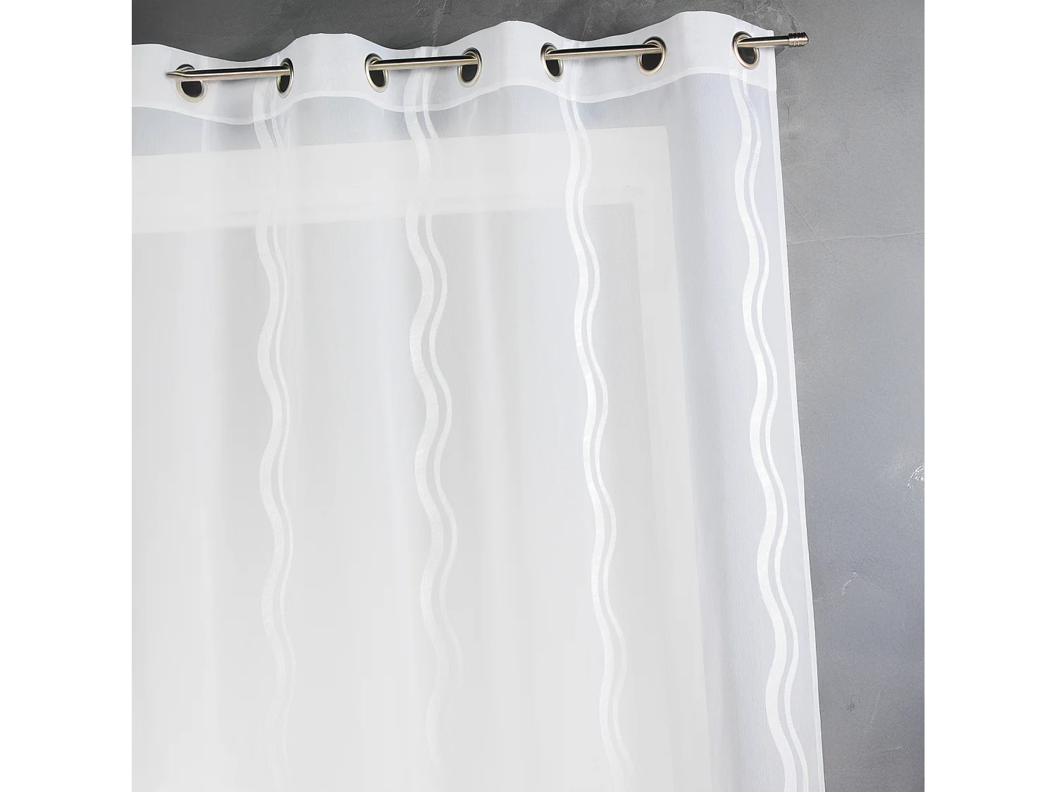 Voilage en jacquard à rayures verticales ondulées