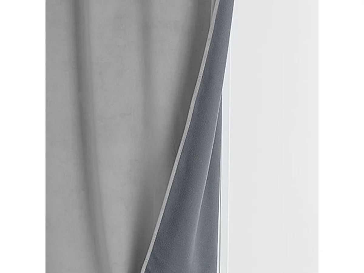 Verdunkelnder und isolierender Vorhang aus Samt, gefüttert mit Fleece 135 x 280 cm