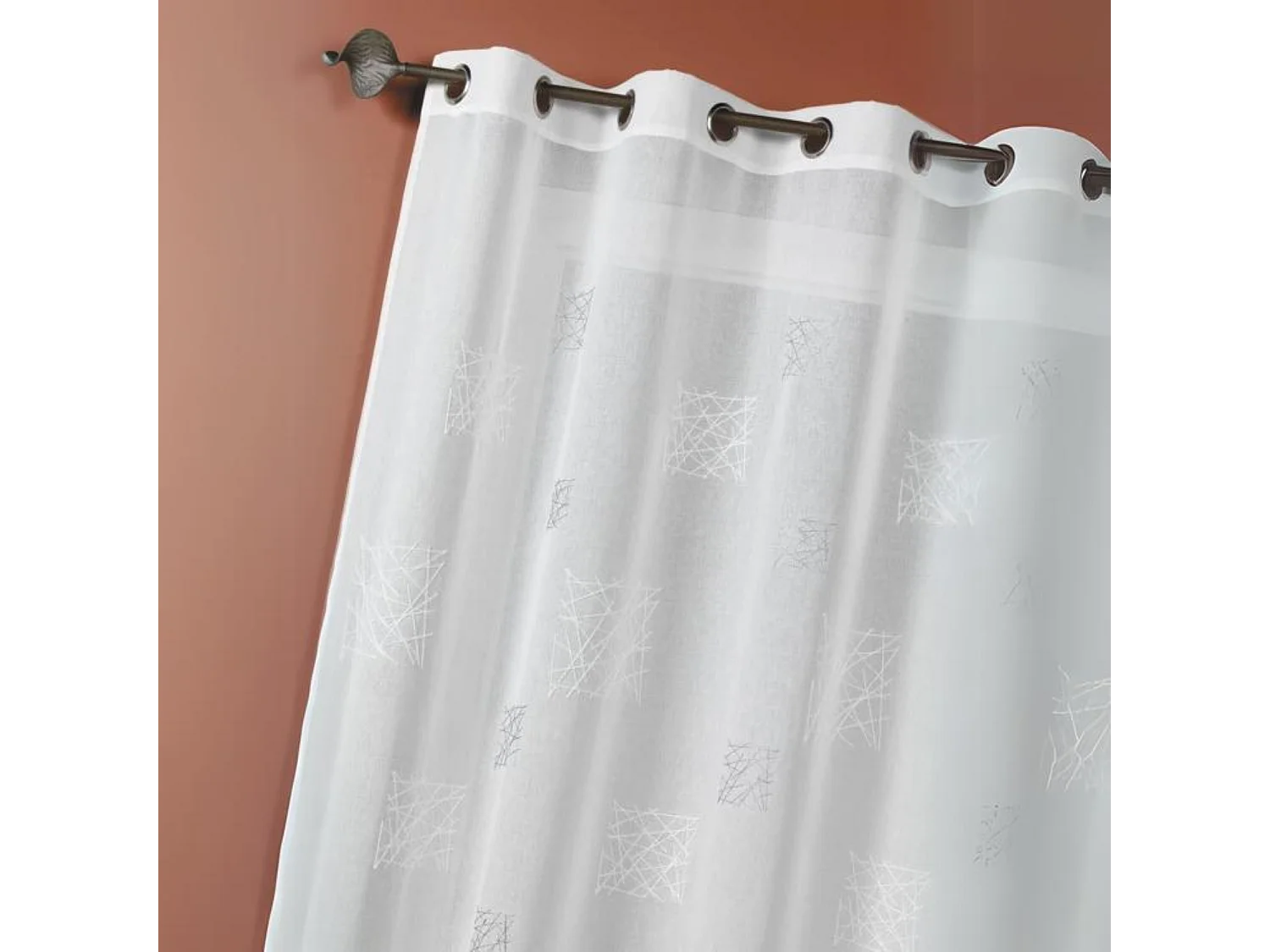 Fertigvorhang aus Etamine