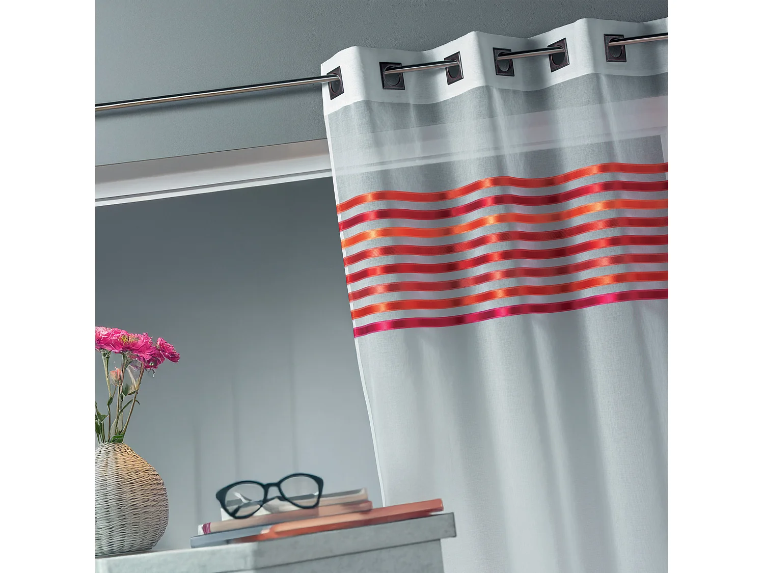 Cortina visillo en estameña paramento superior