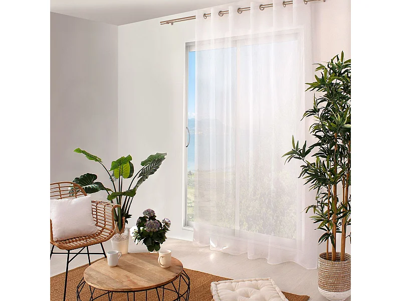 Liso con ojales grandes