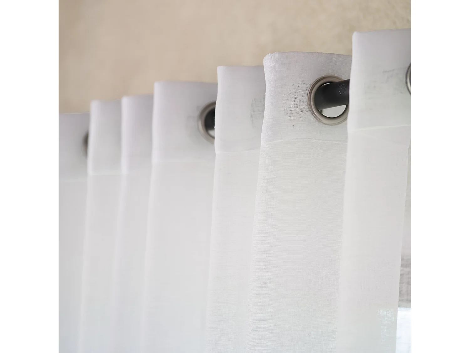 Voile-Vorhang in Leinenoptik