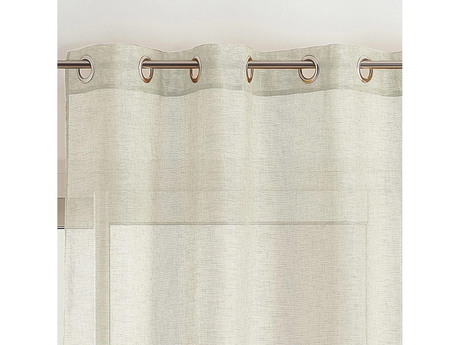 Fantasievolles Voile aus Ätamin mit Ösen