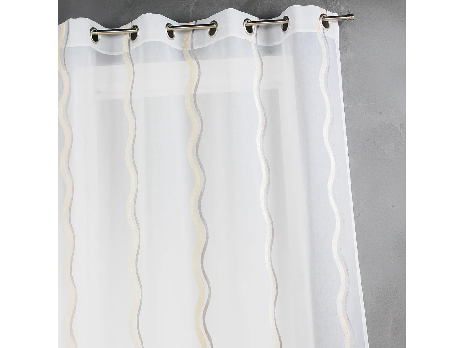 Voilage en jacquard à rayures verticales ondulées
