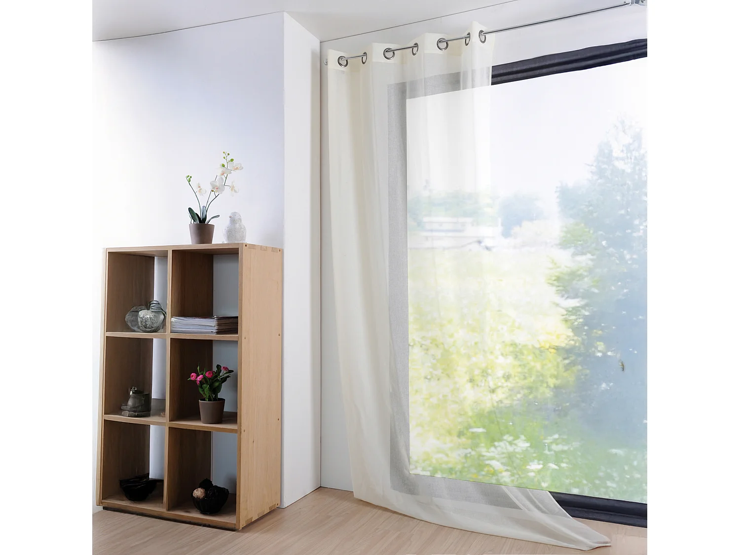 Voilage uni et léger