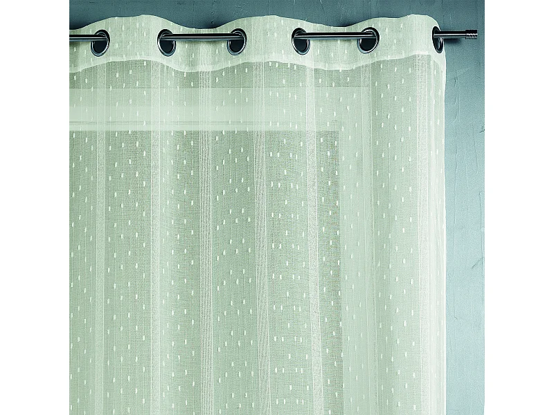 Voilage tissé et fileté