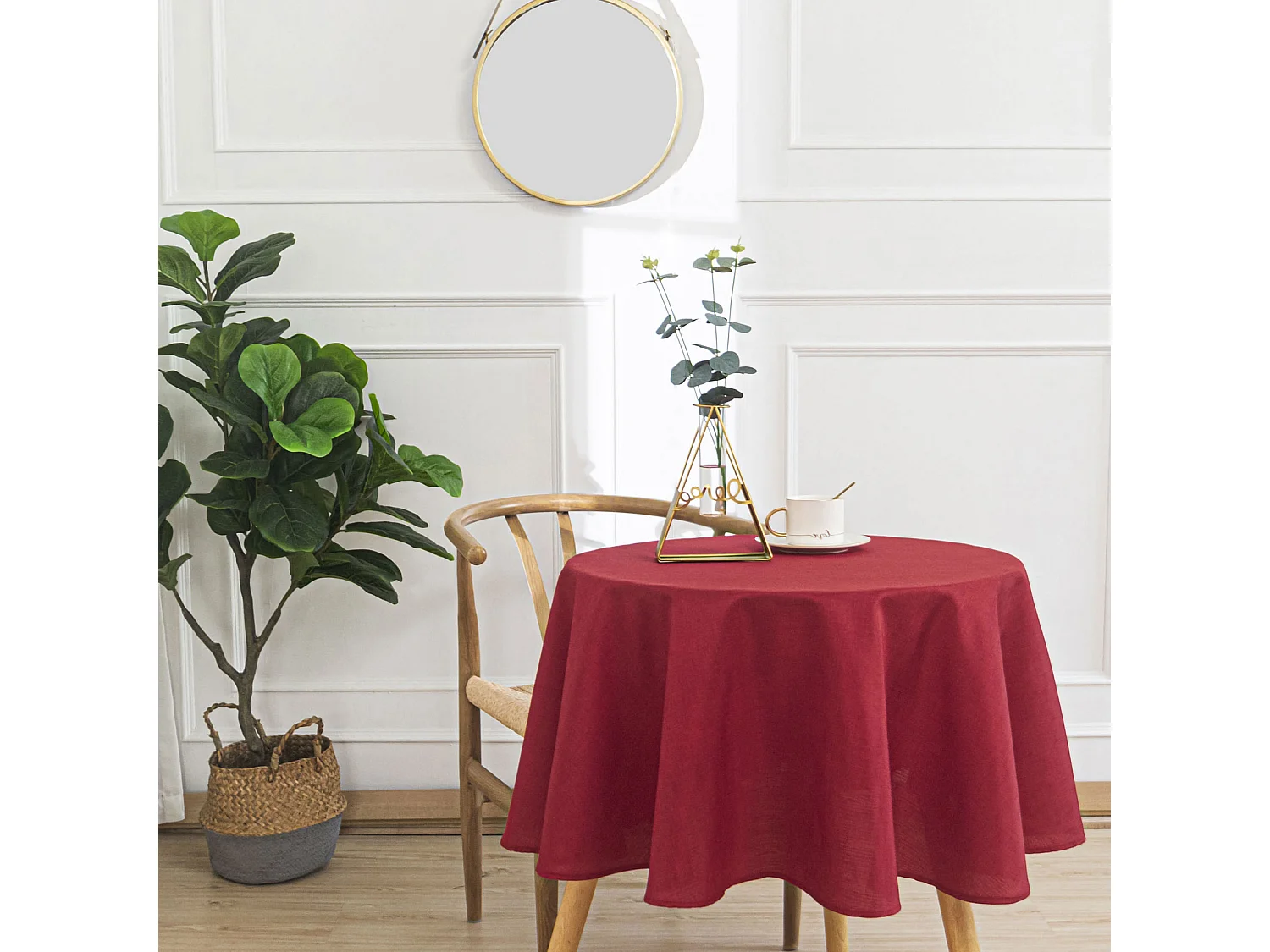 Nappe ronde infroissable et anti-tâches