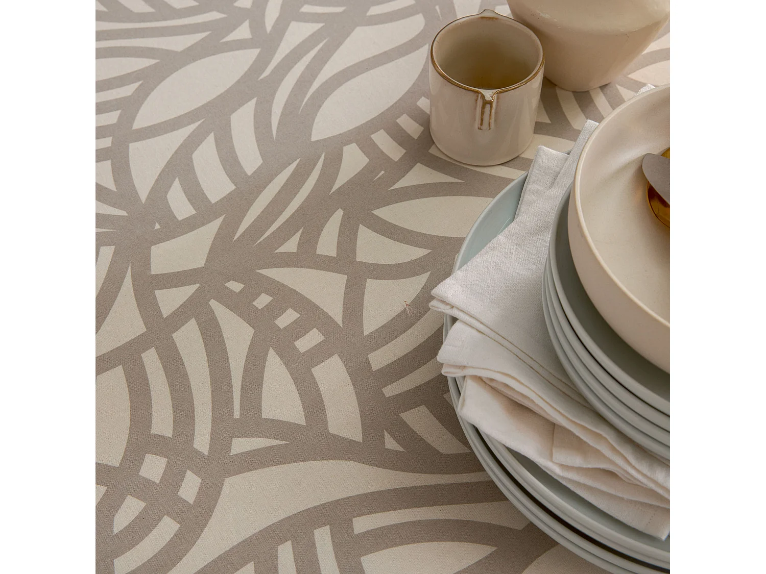 Nappe redonda impresa con diseño gráfico