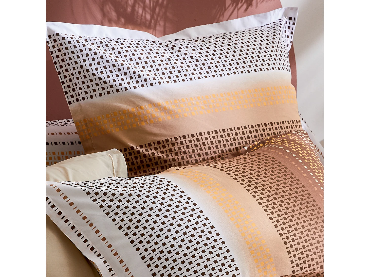 Kissenbezug im geometrischen Stil aus Baumwolle