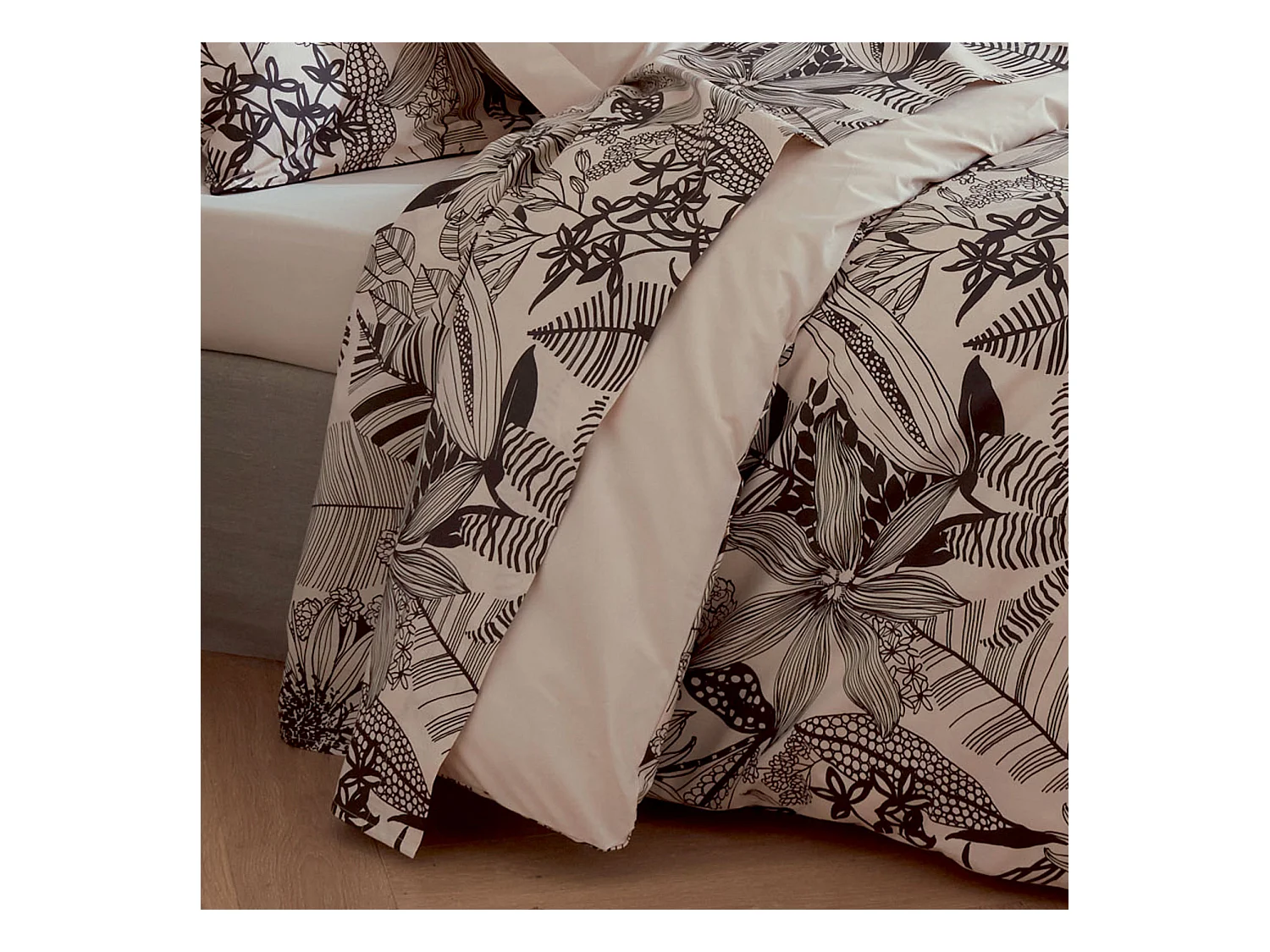 Drap plat aux impressions noires