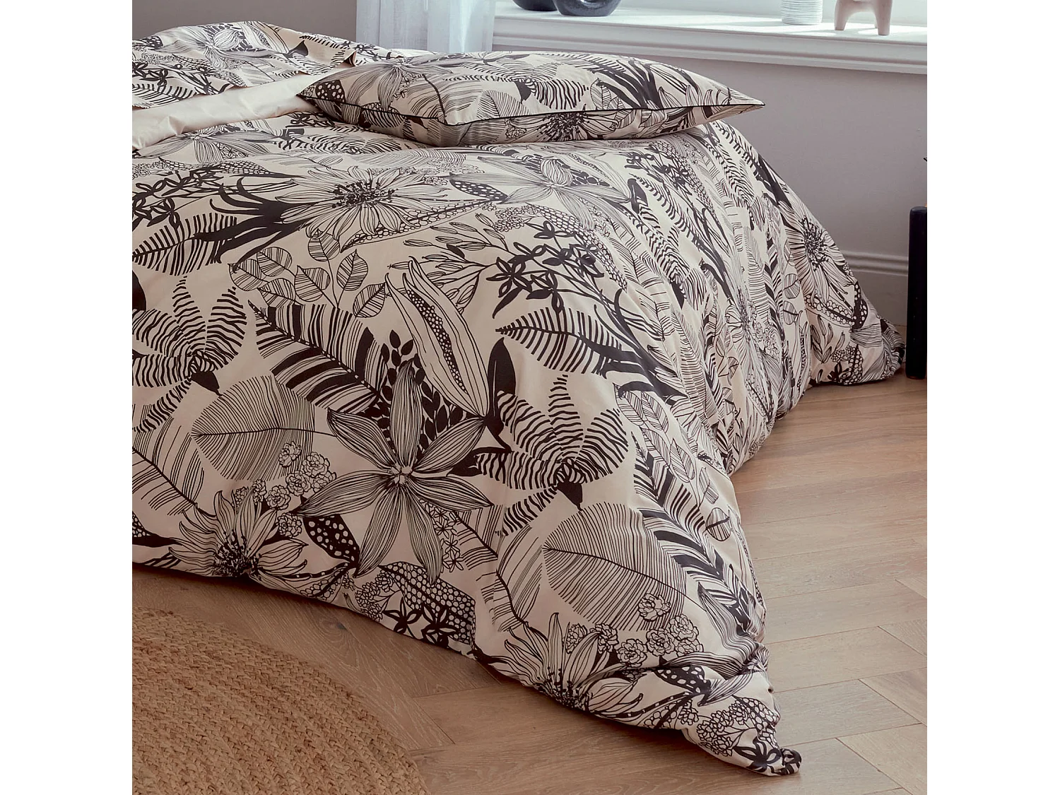 Drap plat aux impressions noires