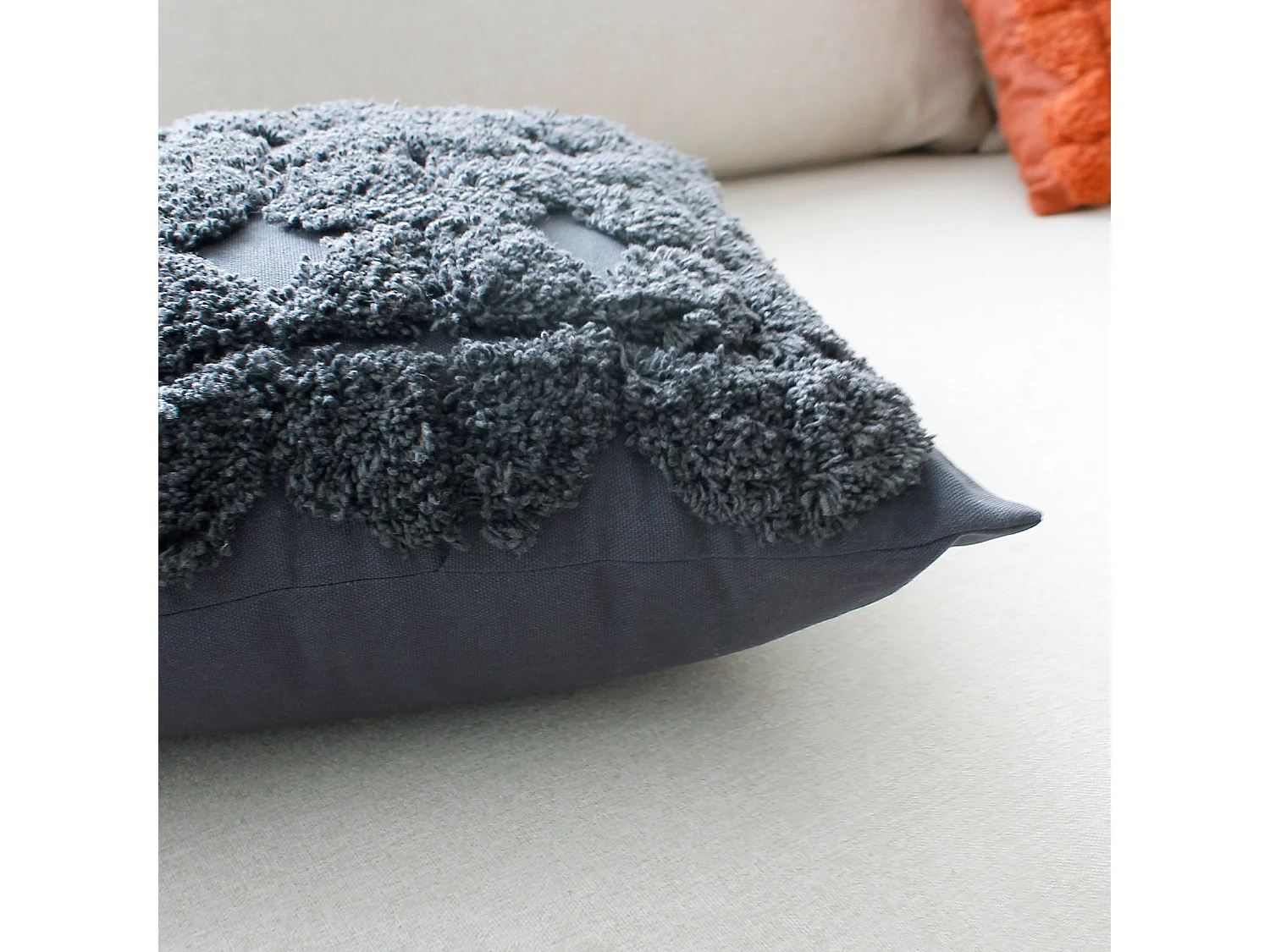 Coussin Déco Tufté "Bundi" 40x40cm Gris Foncé