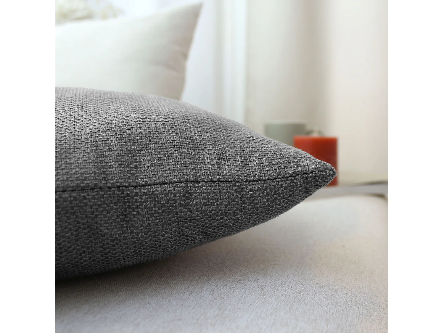 Coussin Déco en Velours "Lagarta" 40x40cm Gris Foncé