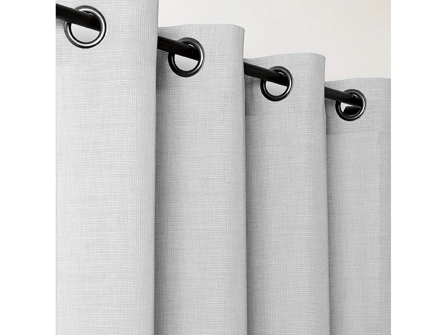 Voilage tamisant aux fils satinés