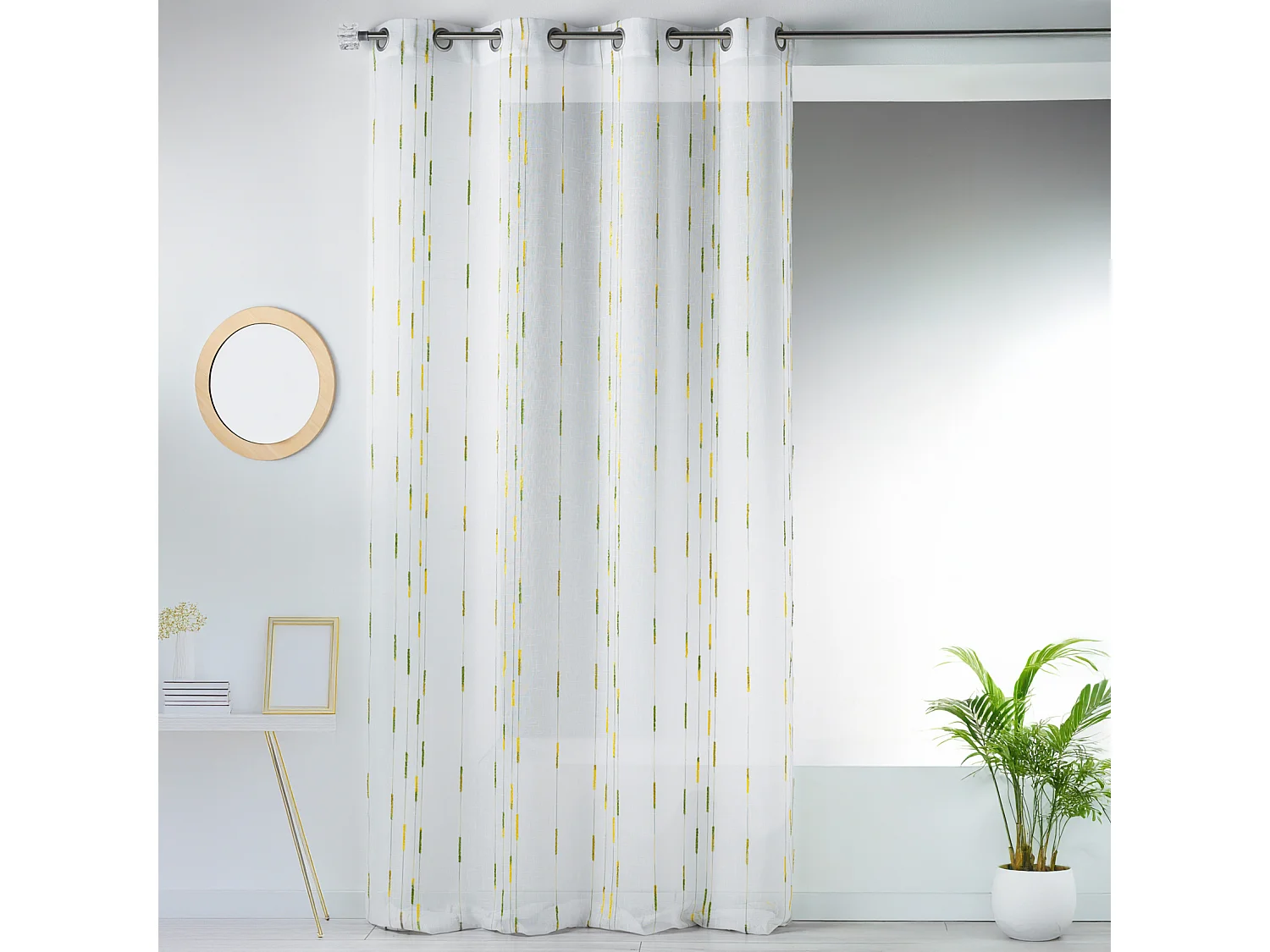 Voilage fantaisie en étamine