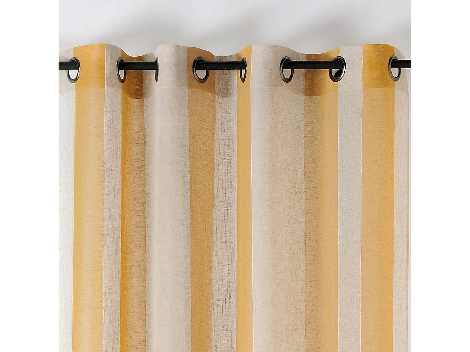 Voilage en voile rayé