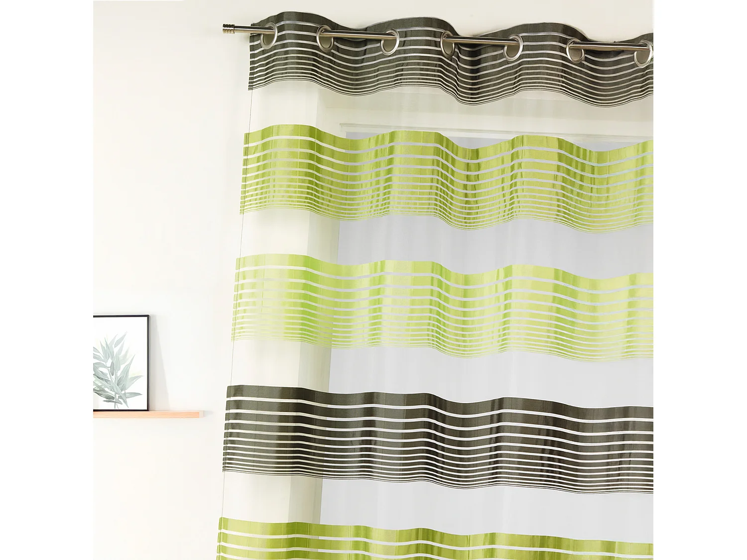 Visillo en organza a finas rayas horizontales