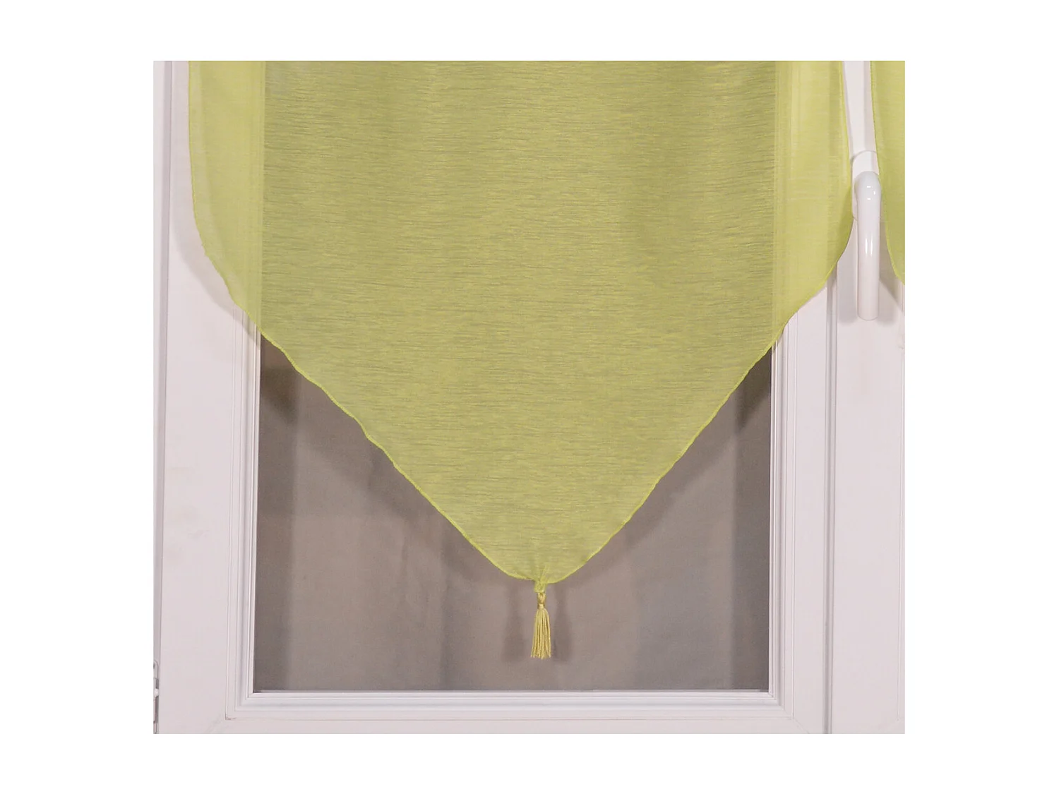 Paire de petits voilages anis en pointe avec pompon