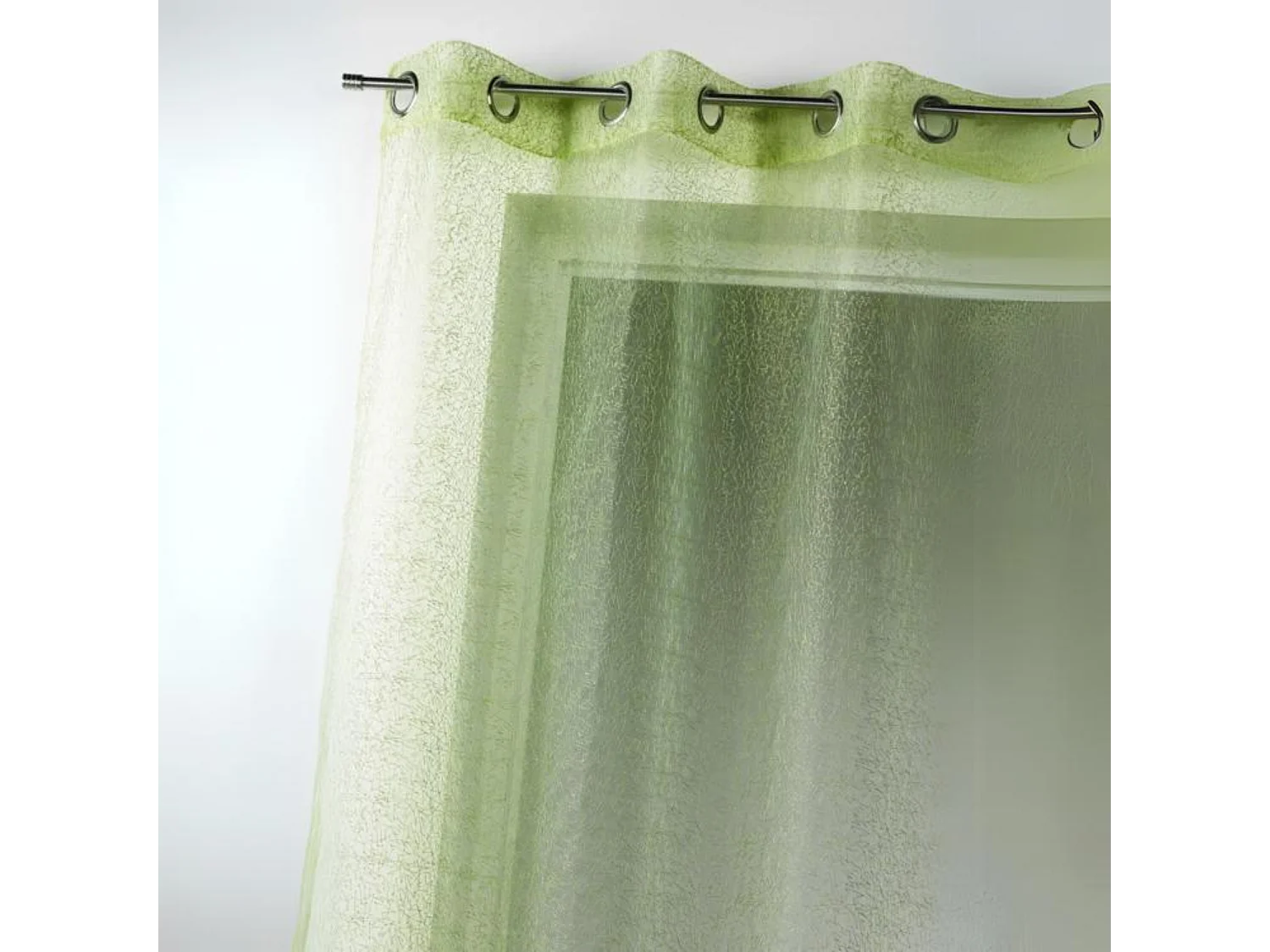 Voilage en Organza avec broderies