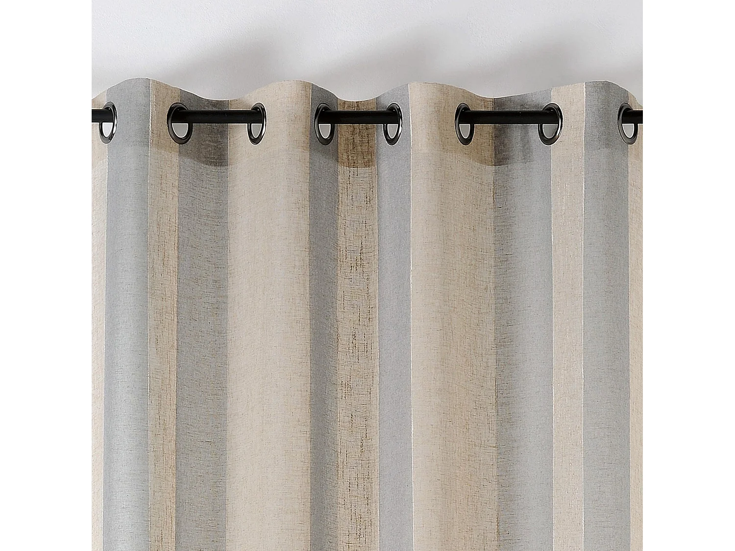 Voilage en voile rayé