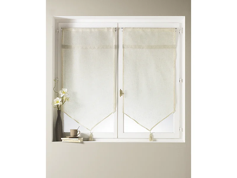 Par de visillos con paramento superior macramé corazón