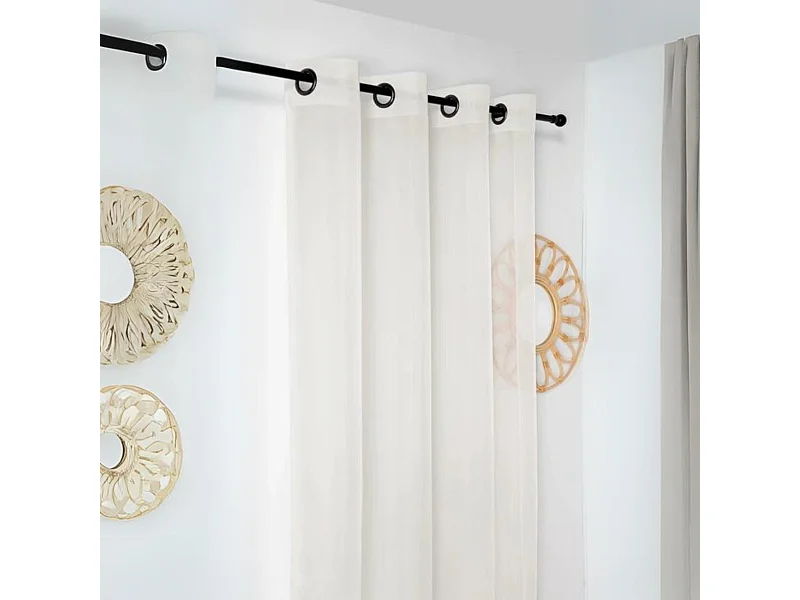 Blickdichter, einfarbiger und weicher Vorhang