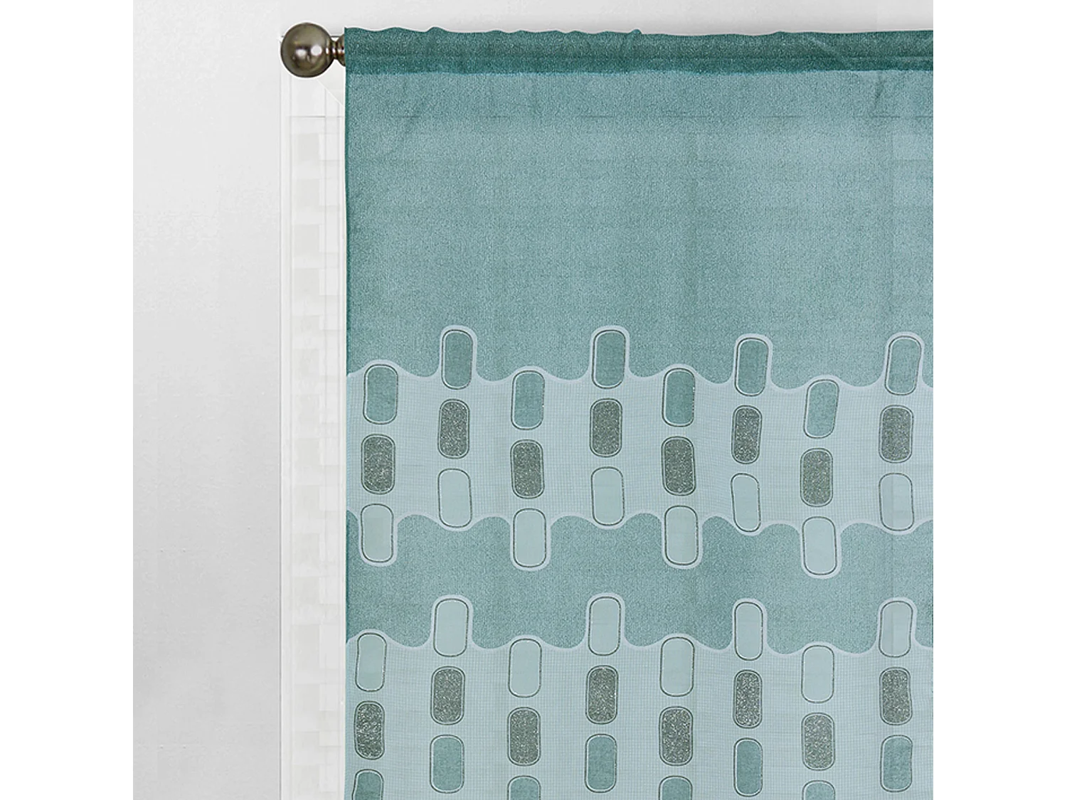 Paire de petits voilages au style géométrique